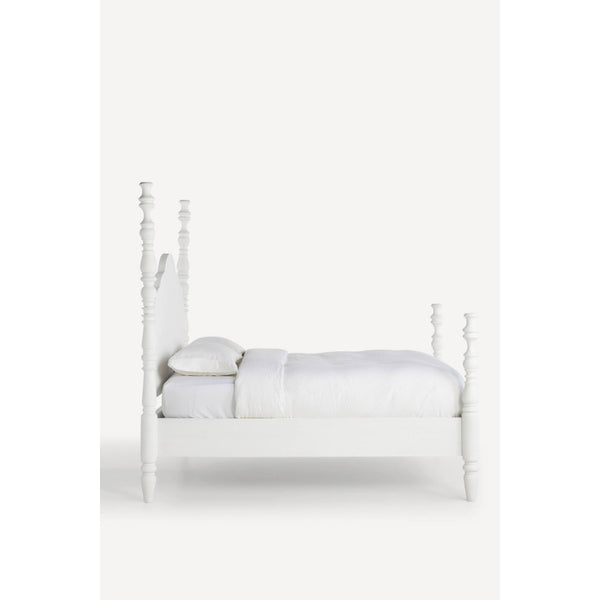 Colonial Acacia Wood Poster Bed With White Finish
