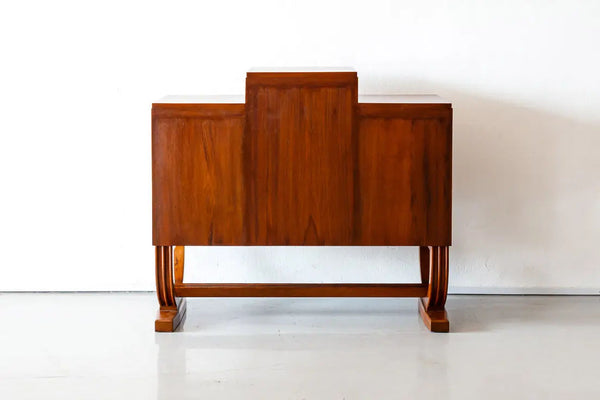 Traditional & Luxurious Teakwood Sideboard
