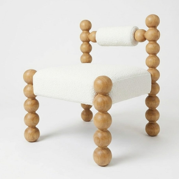 Mello Curve Solid Wood and Boucle Lounge Chair